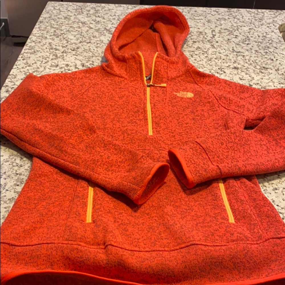 Barely worn North Face hooded pullover